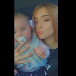 Meet your Posher, Mia